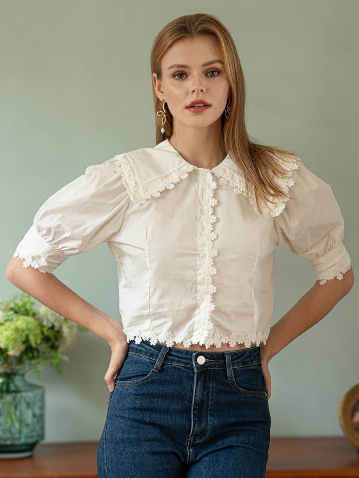 ROSIE POSIE - Wholesale Blouse - Women's - Vintage Floral Lace Trim Blouse