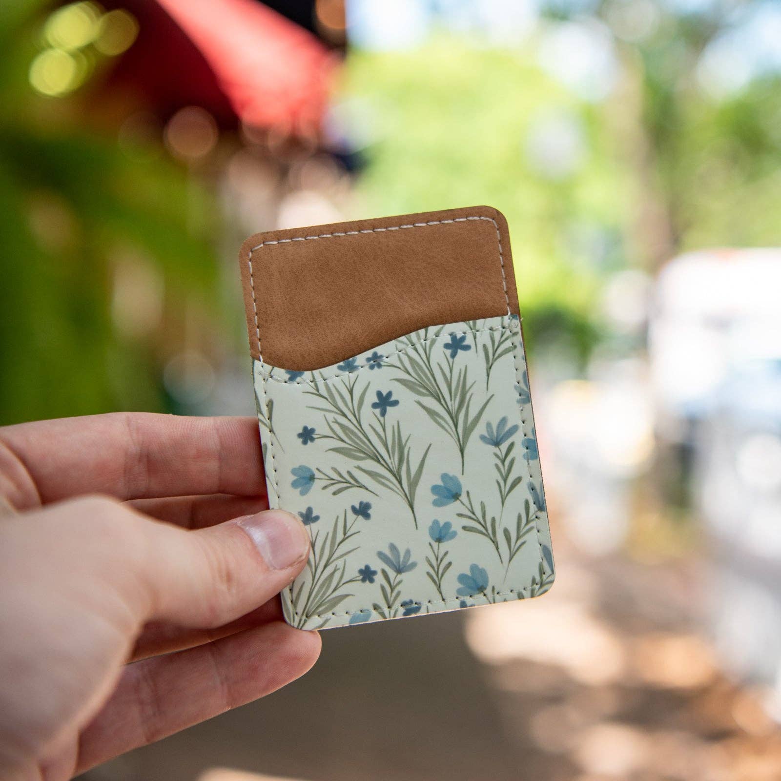 Still Magnolia - Wholesale Card Holder - Women's - Wildflower Whisper Pattern - Phone Wallet