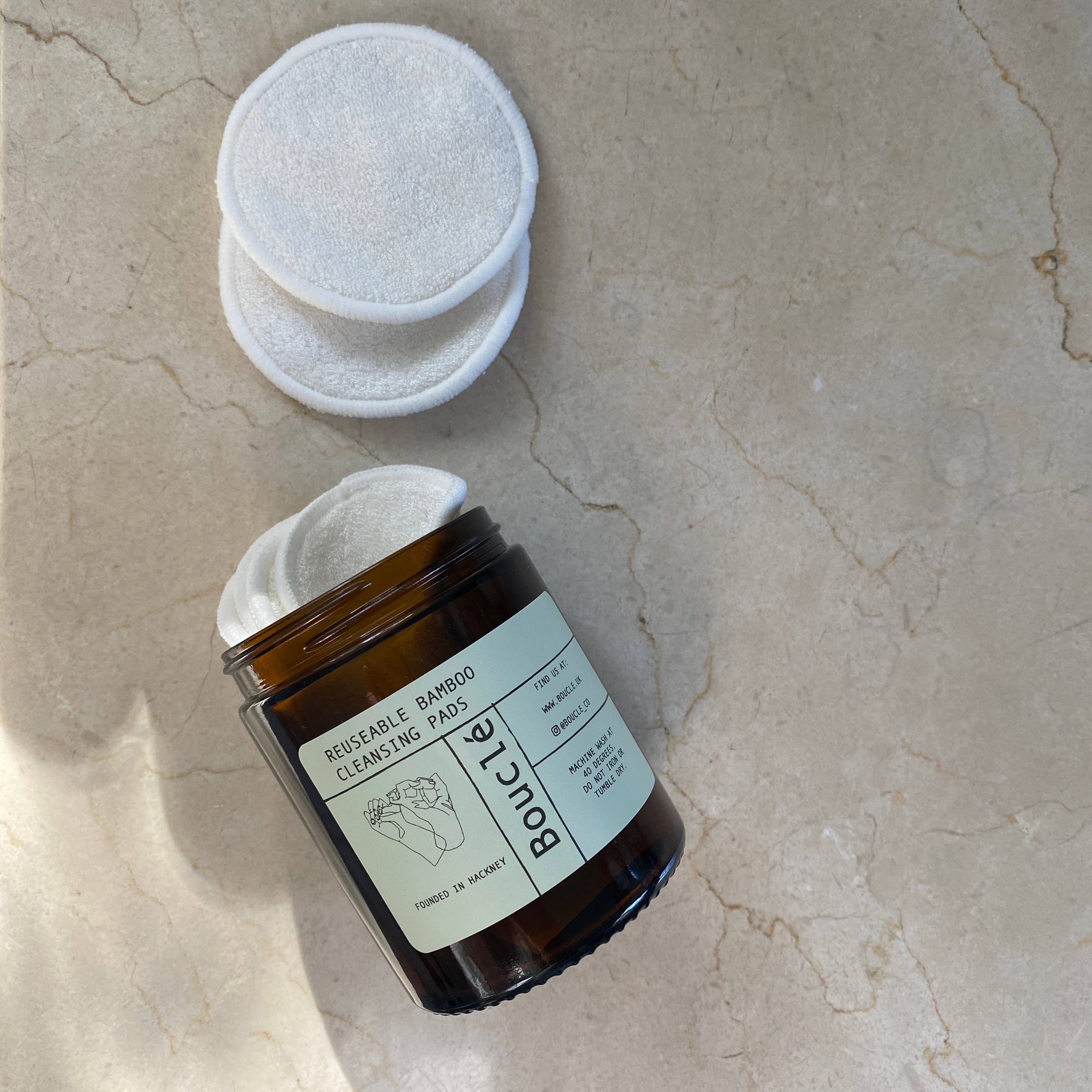 Bouclé – wholesale Sminkborttagning – Bambupads för återanvändbar sminkborttagning i bärnstensfärgad glasburk1