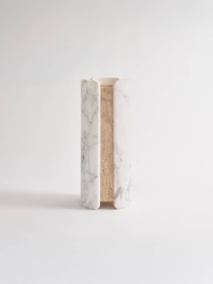 Vent Vase Arabescato e Travertino per la vendita all'ingrosso da parte di Greg Natale