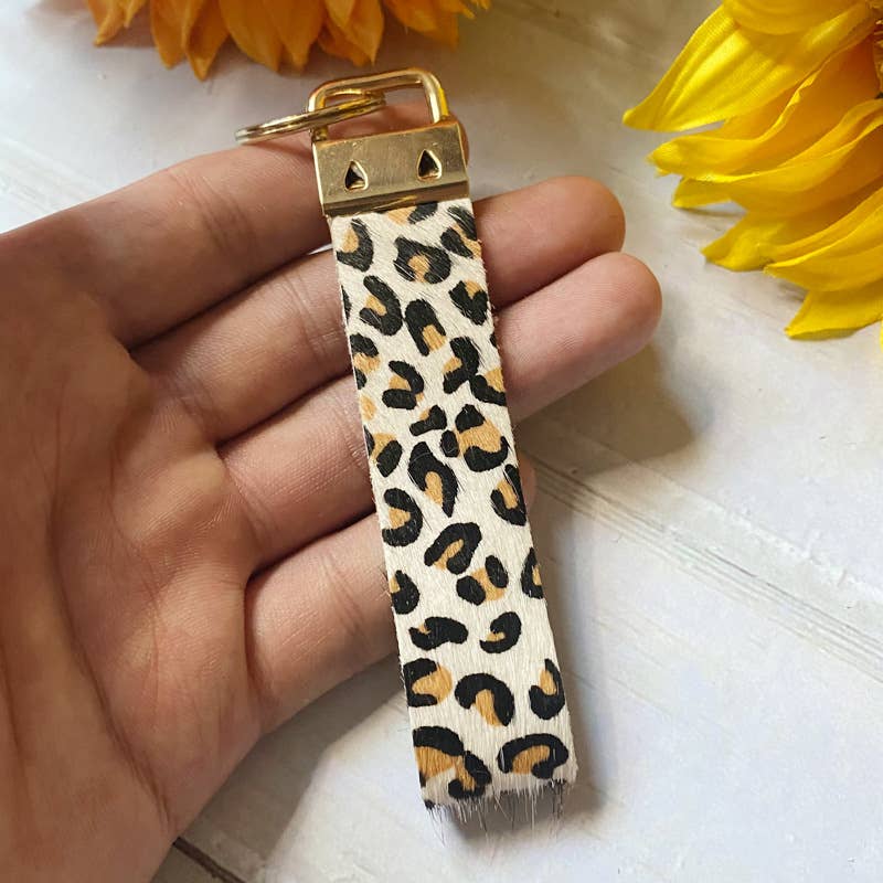 MKS America - Wholesale Keychain - Women's - Retro Leopard Cow Print Keychain3