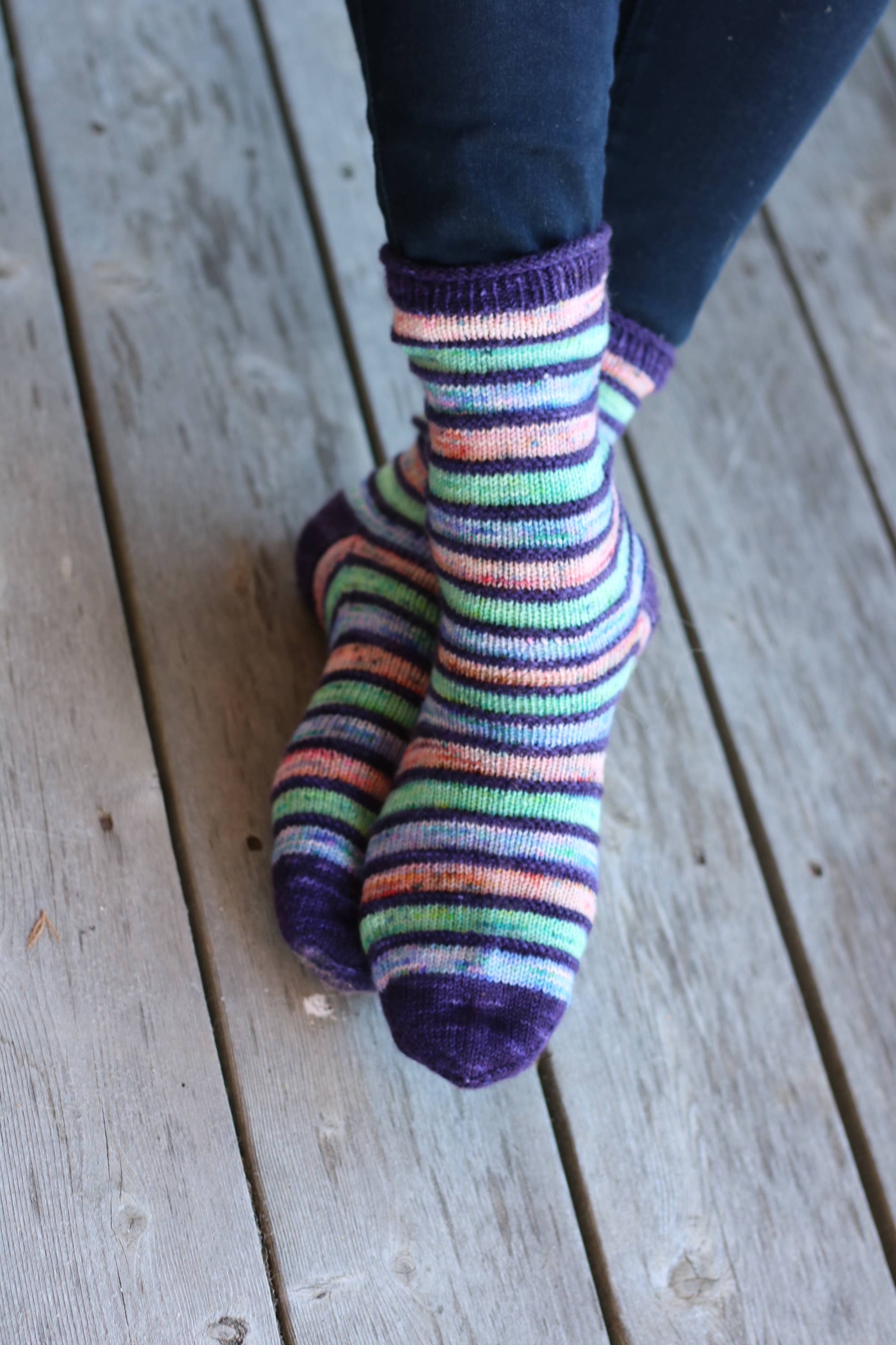 Koigu Wool Designs - Venta al por mayor Hilos - Kit de tejer calcetines a rayas3