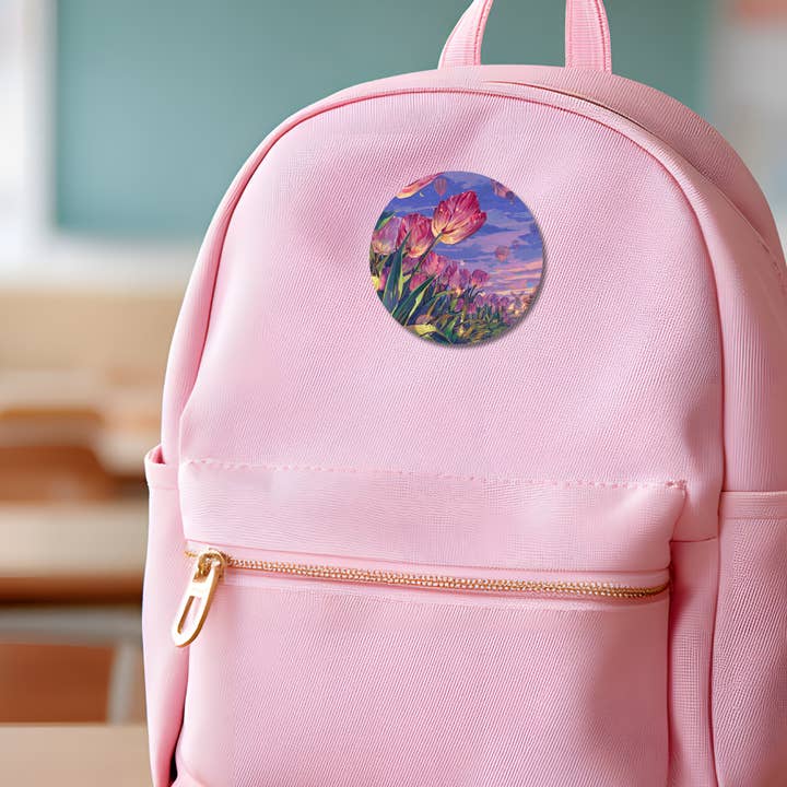 Épingle à bouton Tulip Sunrise pour la vente par Hikaru Tara Art Arst & Craft Gift Shop