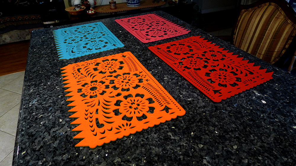 Xochico - Venta al por mayor Manteles individuales - Juegos de manteles individuales de fieltro de doble cara «Papel Picado» (florales)5