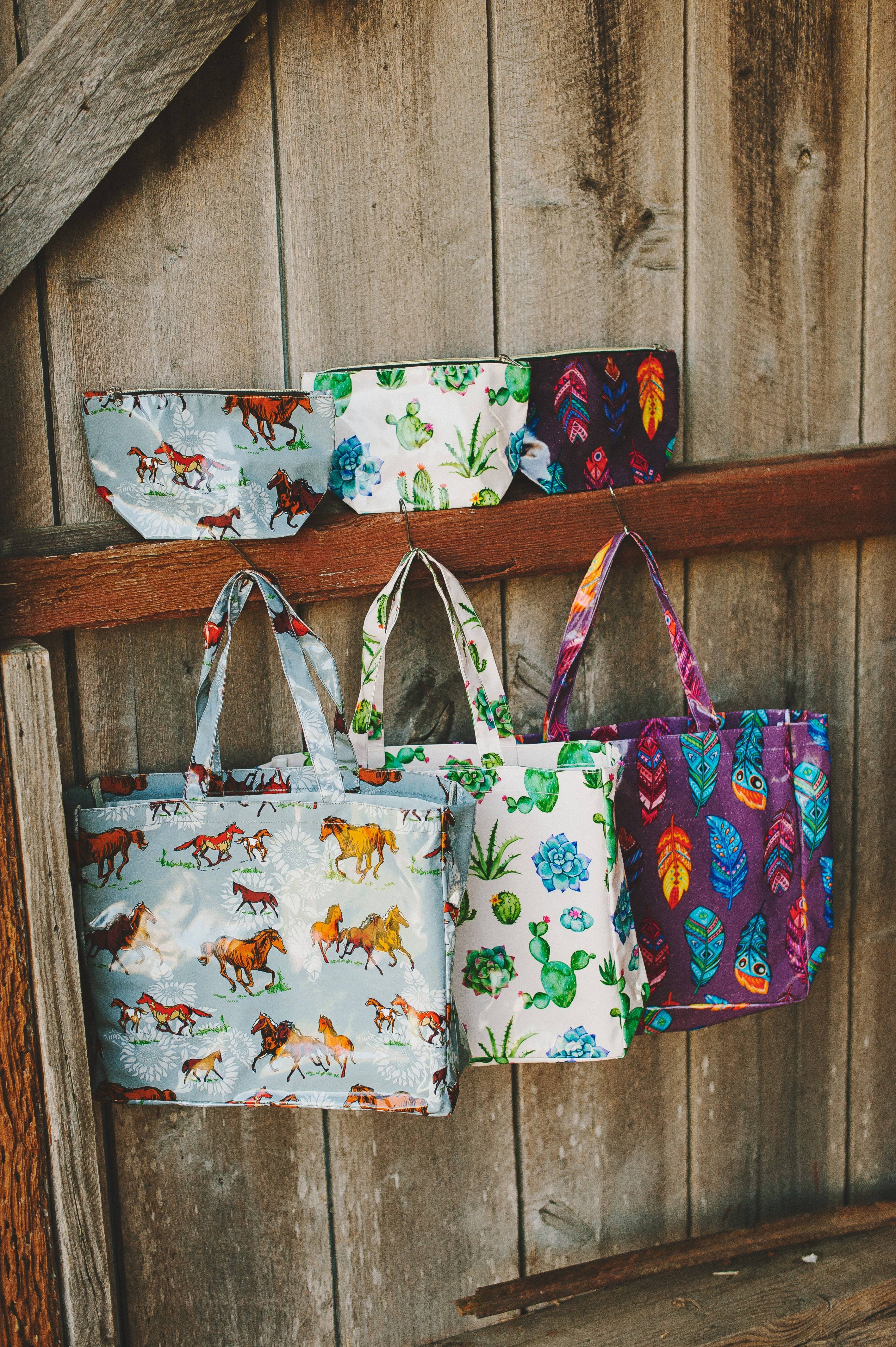 My Favorite Chicken – wholesale Bärkasse - Dam – Fluffy Layers™ PVC-väska i countrystil7