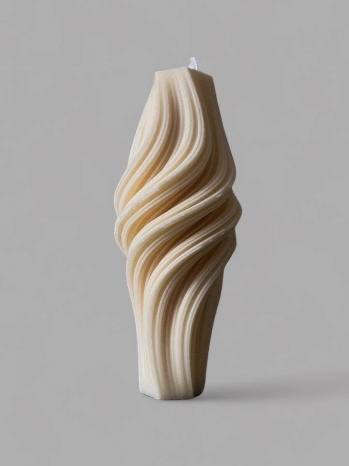 Snoet Ribbet Skulpturel Stearinlys 6 x 2,5 tommer for engroshandel hos Lumistel