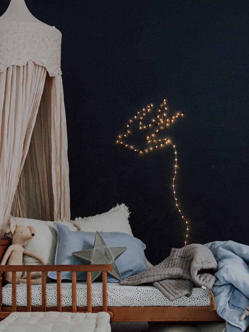 Gold Swallow Lights & Dreams Lamp for wholesale on Faire3