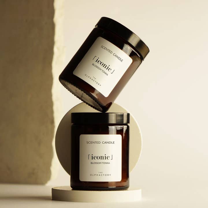 Vegetable wax candle THE OLPHACTORY BLOSSOM TONKA 135g for wholesale by SEVENREEDS