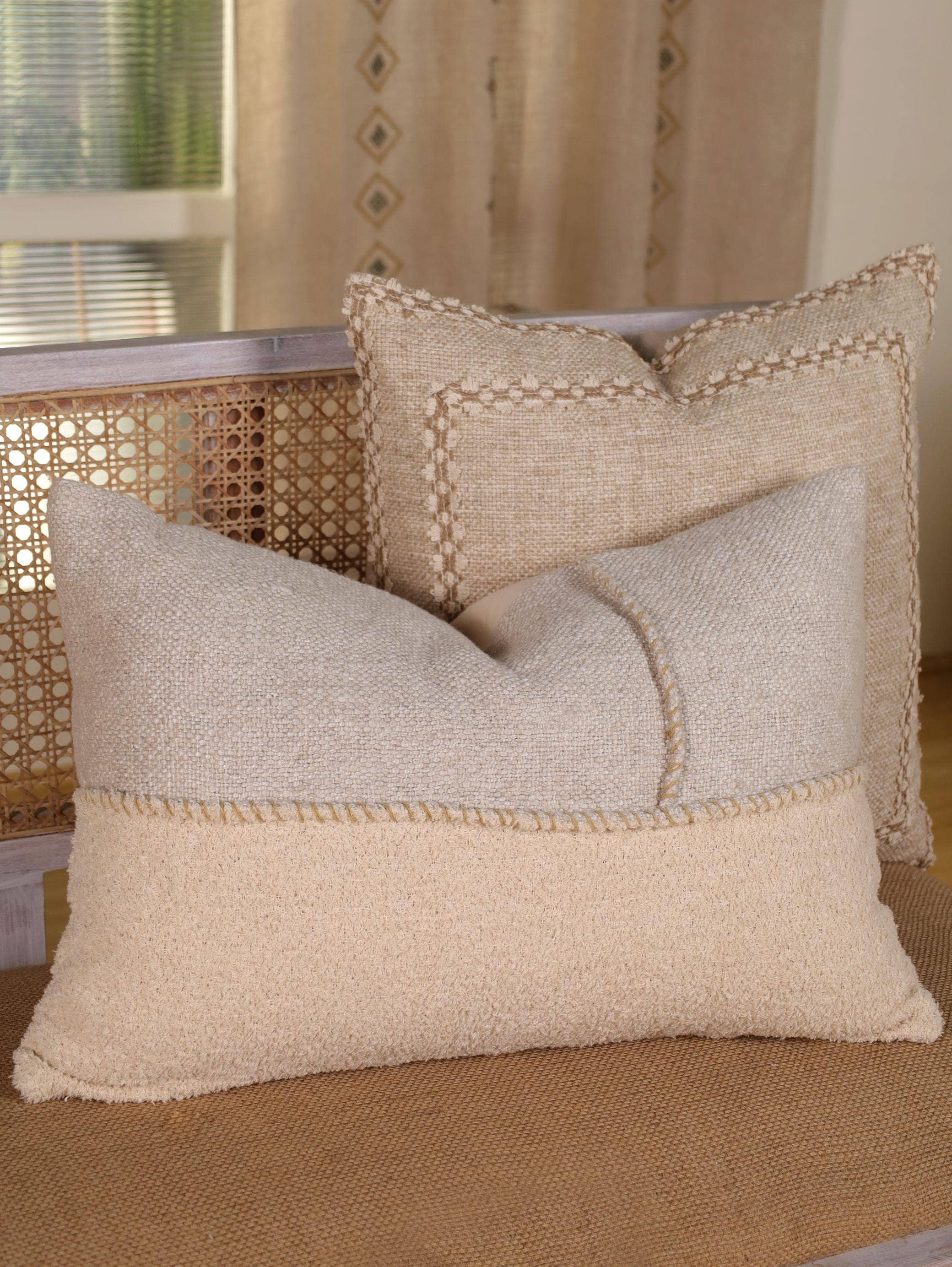 Eyda Homes - Vente Housse de coussin - Housse de coussin en lin naturel brodé à la main 16x24"7