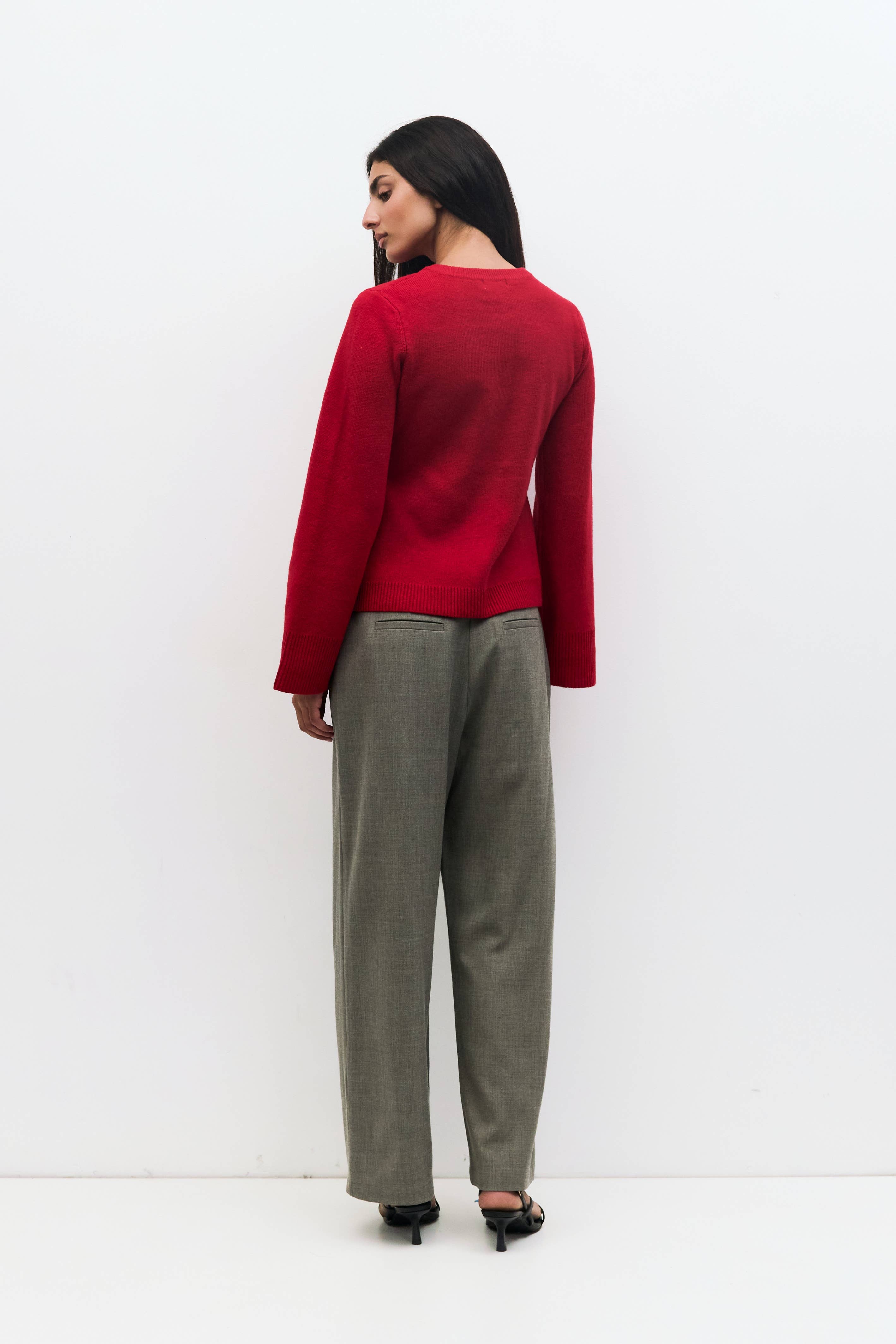 MOD REF – Engroshandel Cardigan - Dame – The Tyler Cardigan | Kvindesweater med klokkeærmer og knapper20