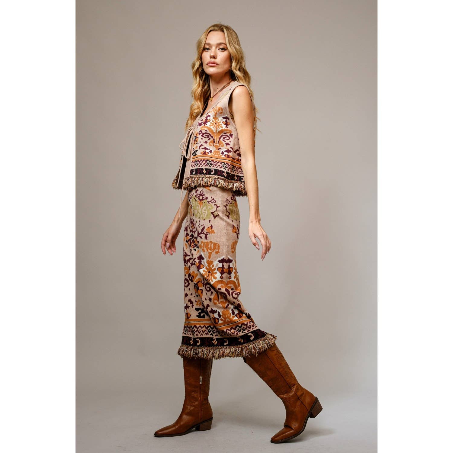 TAUPE Haut en maille à franges ethniques en vente sur Faire5