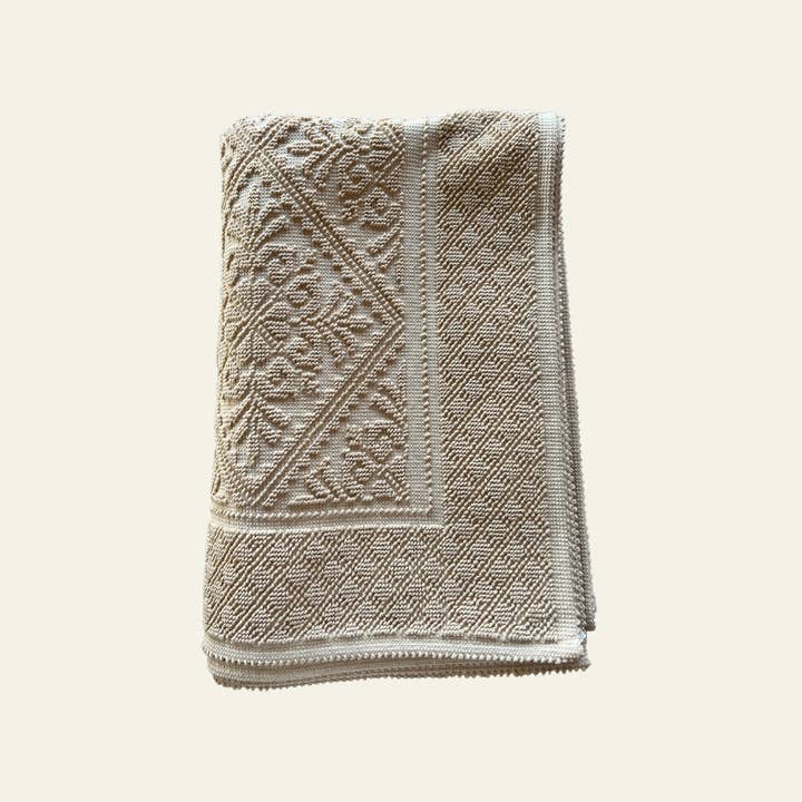 Voes Rug for wholesale by MediterĂ¡nea