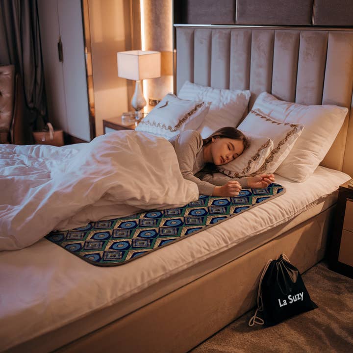 Reusable Period Bed Mat for wholesale by La Suzy