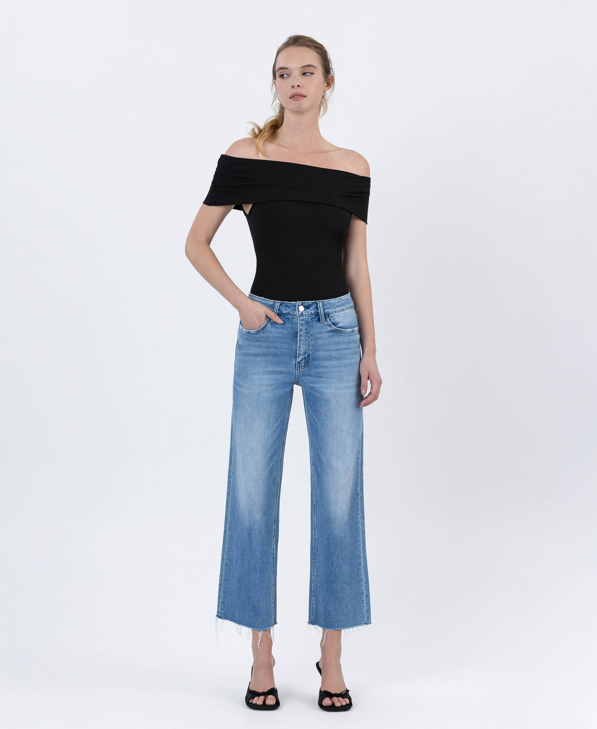 WELL BALANCED HIGH RISE RAW HEM CROP SLIM WIDE JEANS F6086 for wholesale on Faire6