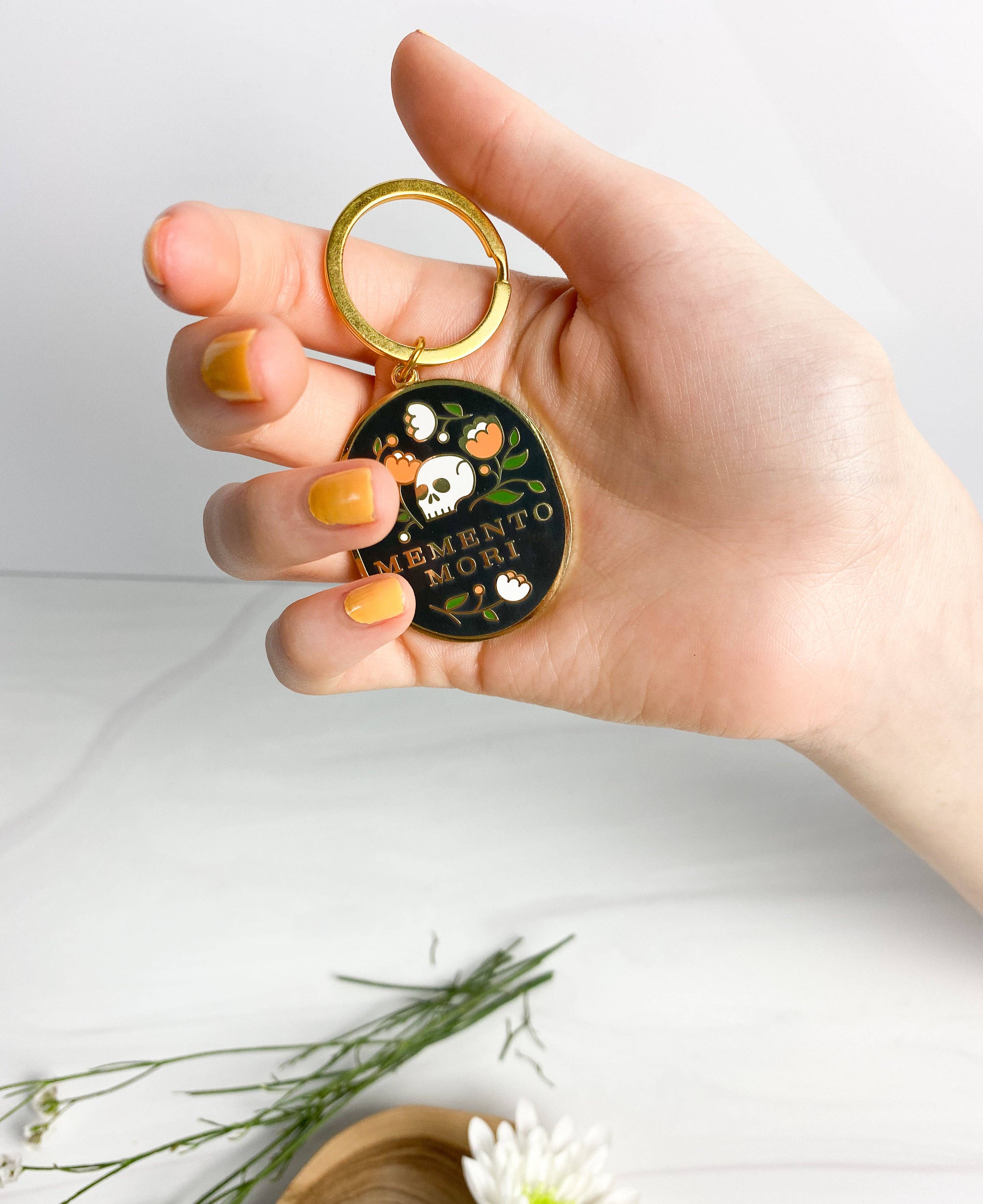 Providential Co. - Vente Porte-clés – femme - Porte-clés : Memento Mori1