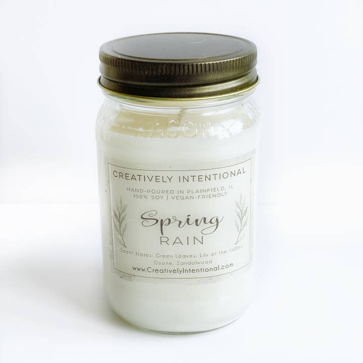Bougie de Soja Pluie Printemps pour la vente par Creatively Intentional Candle Co.