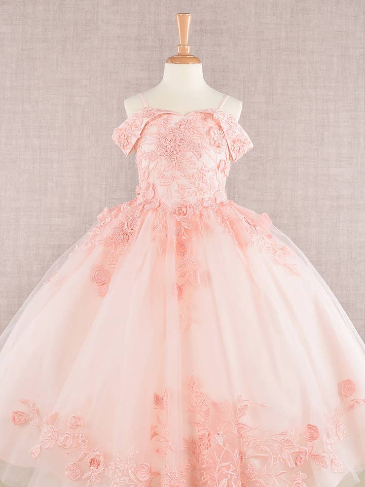 Kinderkleid mit Blumenstickerei und Cut-Away-Schulterpartie für den Großhandel von Tux-USA®