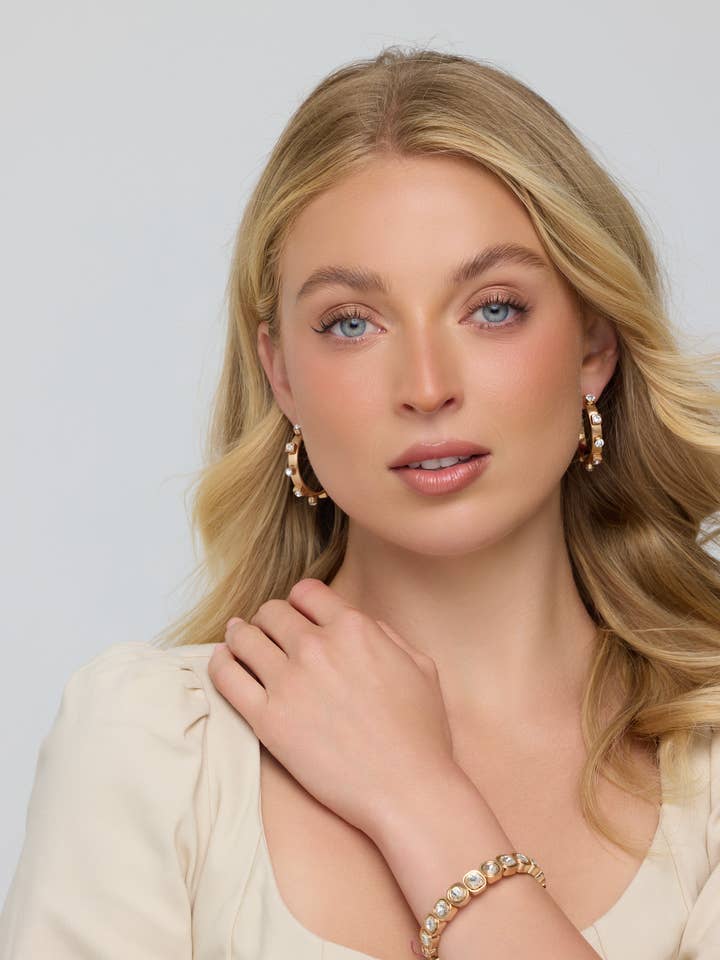 Guldmetalbøjle - Krystal for engroshandel hos Smith and Co. Design