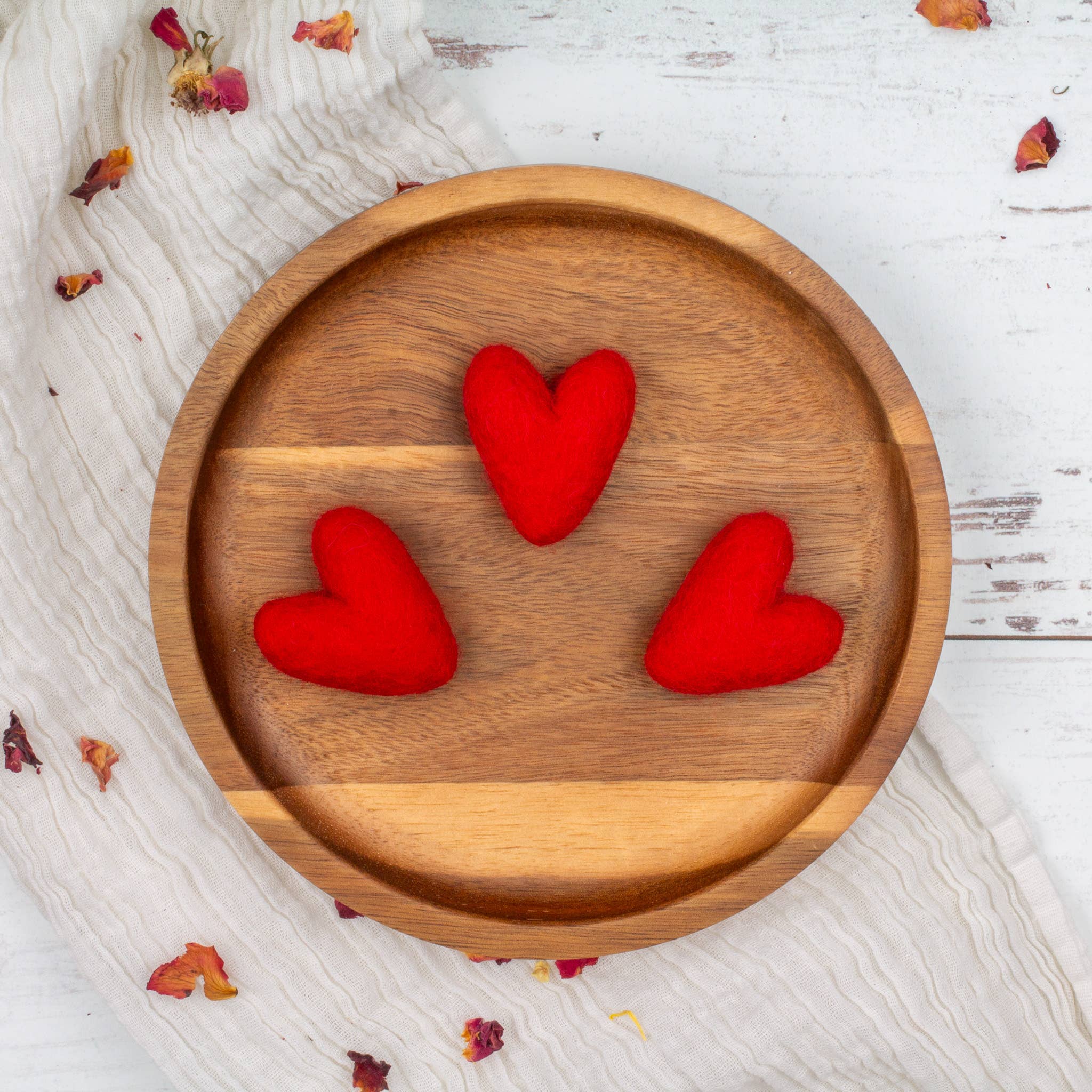 Friendsheep - Vente Désodorisant - Cœurs en feutre de laine rouge de la Saint-Valentin - Désodorisants écologiques - Lot de 31