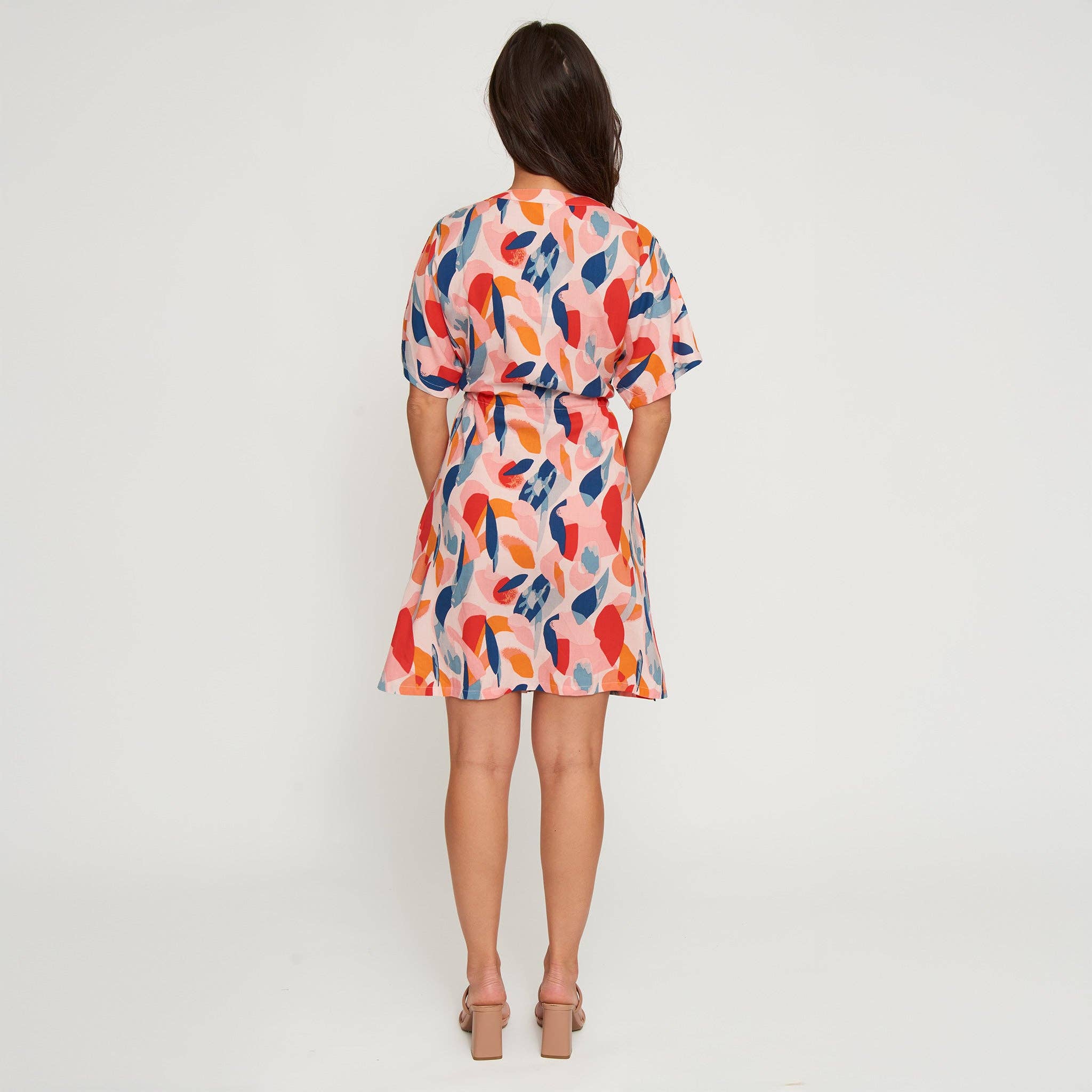 Elsie & Zoey - Wholesale Dress - Women's - Shirt Dress Ayla Short Sleeve V-Neck Tie Waist with Pockets6