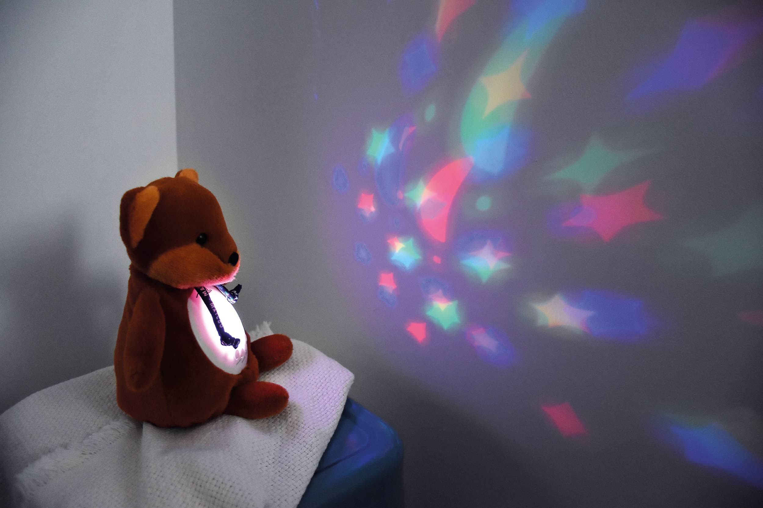 MAÏLOU TRADITION – Engroshandel Natlys - Børn og baby – Musisk natlampe og stemningsprojektor med lyserød kat3