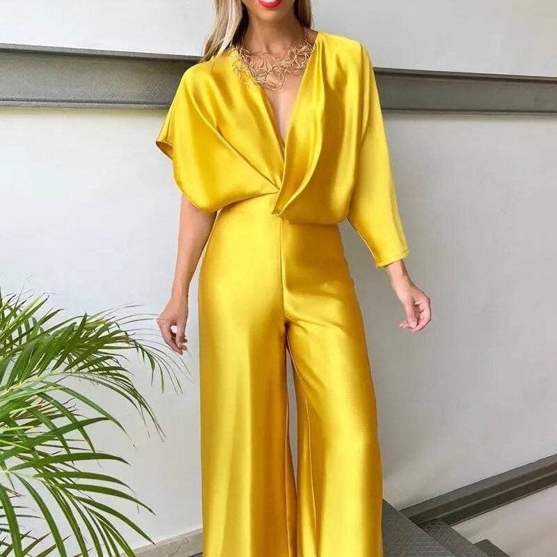 FurDecoration - Wholesale Jumpsuit - Women's - Fashion Printed Short Sleeve V-Neck Jumpsuit5