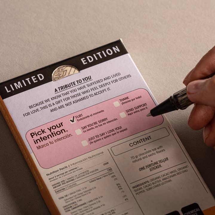 Naked Chocolate - Wholesale Chocolate Bar - 65% DARK CHOCOLATE WITH AMAZONIAN RED CHILI PEPPER7