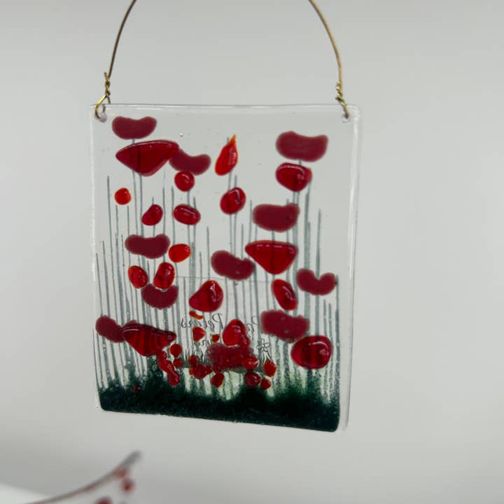 Pam Peters Designs - Wholesale Decorative Tabletop Object - Handmade Fused Glass - Poppy Token
