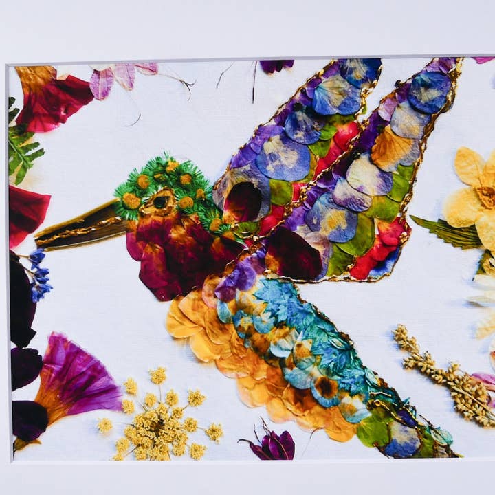 Arte de beija-flor com flores prensadas, impressão de arte com flores reais por atacado de Remedy Designs