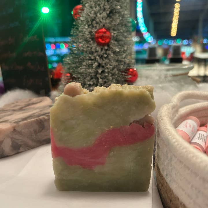 Waves Daydreams & Lather - Wholesale Bar Soap - Gingerbread Soap2