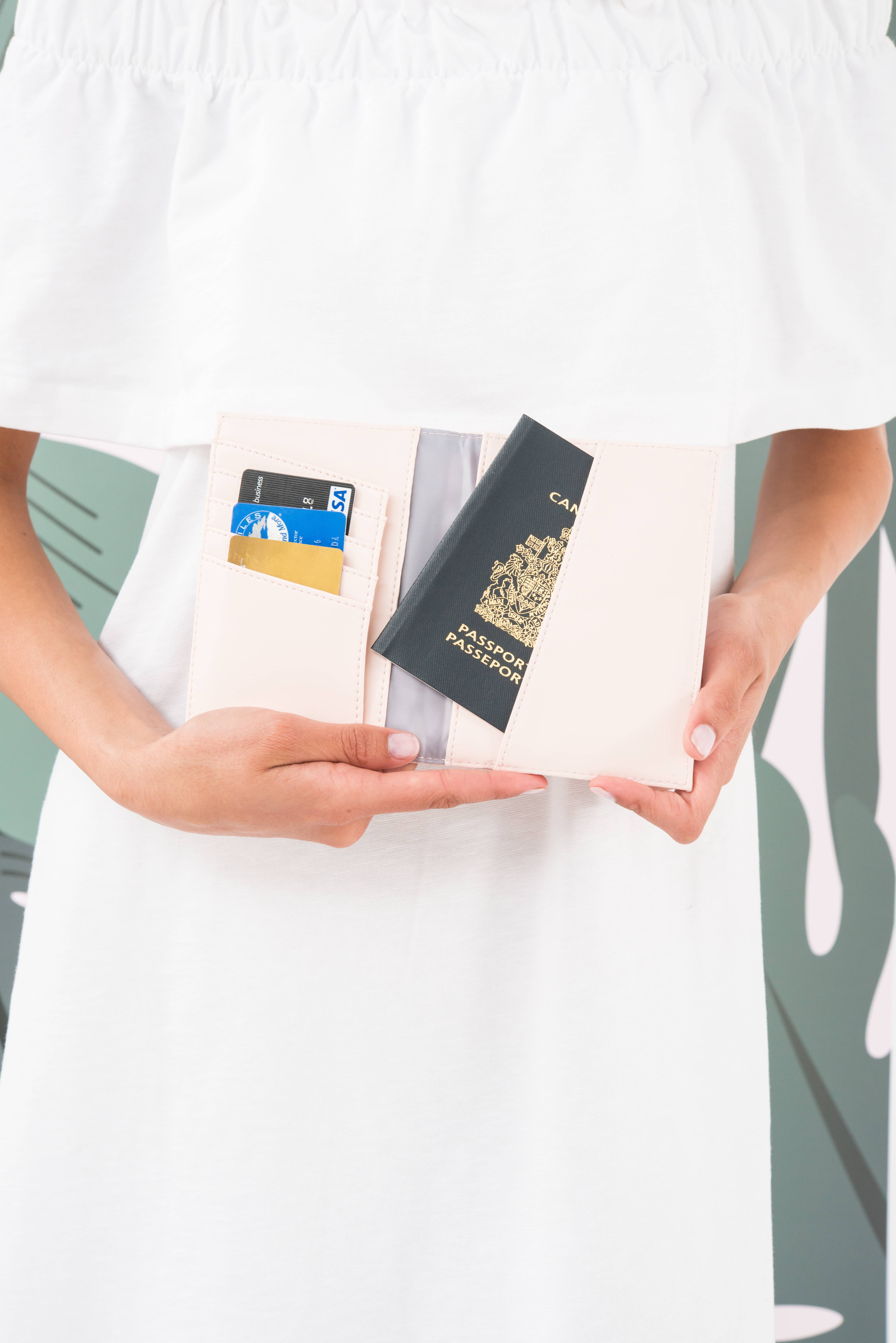 Weddingstar Inc. - Vente Étui/housse pour passeport – unisexe - Protège-passeport en similicuir2