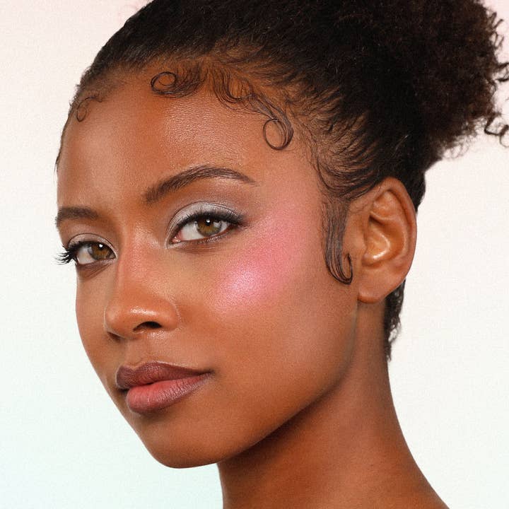 Moira Cosmetics - Wholesale Blush - Marvelous Baked Blush (005, Rose Cupcake)2