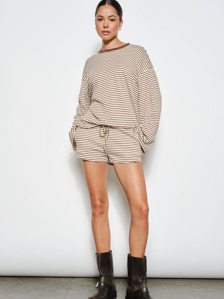 SHORT CASSANDRA RAYÉ pour la vente par Pretty Garbage