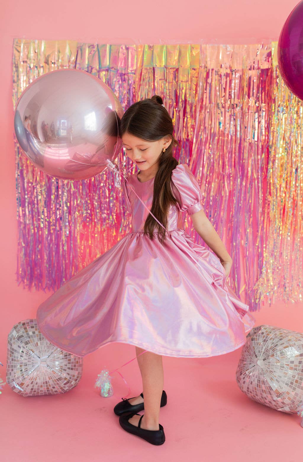 Ollie Jay – wholesale Klänning – Barn – Puffklänning i rosa lamé8