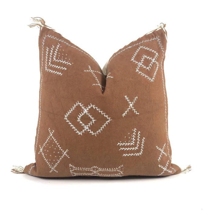 MOONAJ Pillow Throw Pillows Brown for wholesale by Bryar Wolf