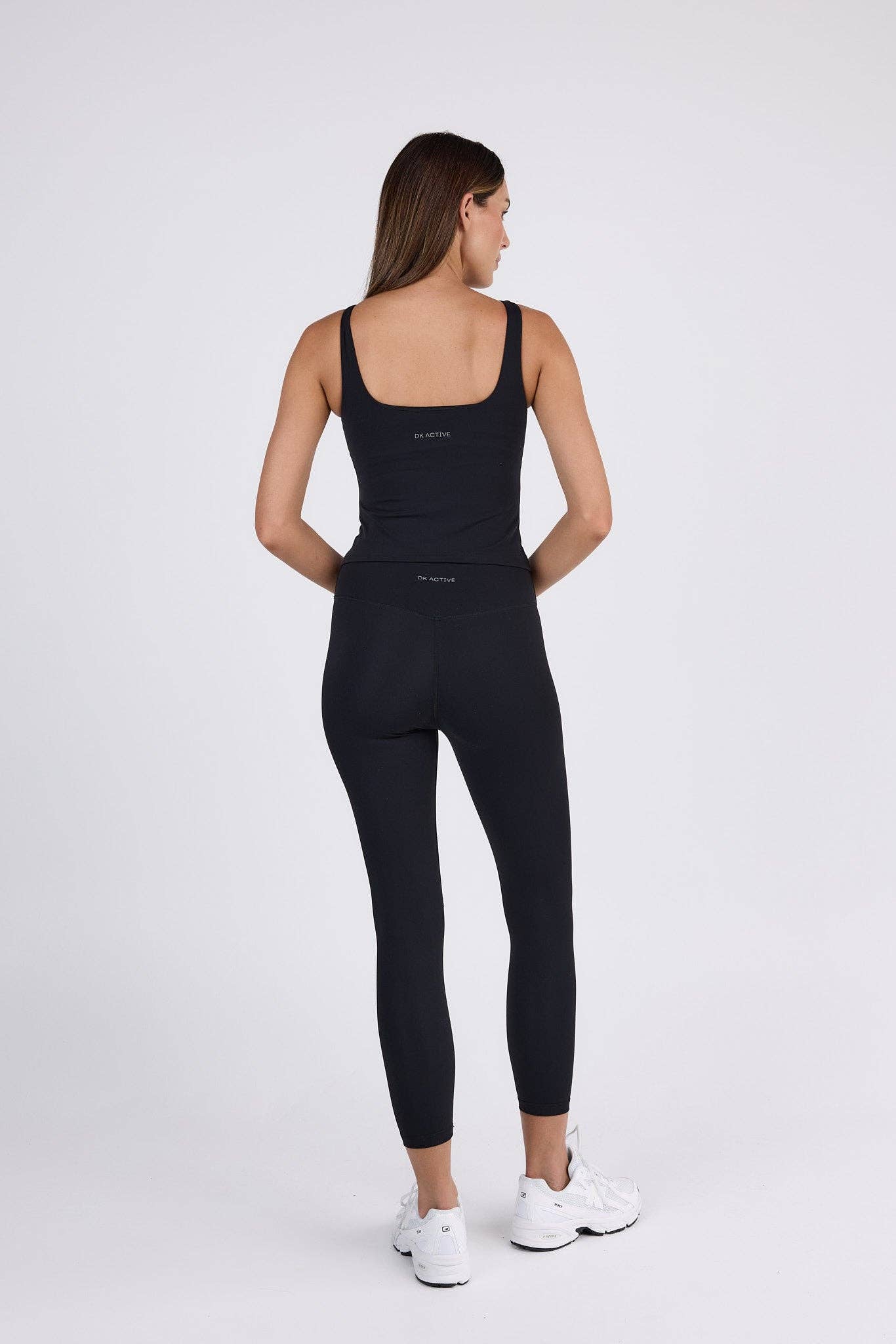 Core Comfort | Movement Tank Black for wholesale on Faire4