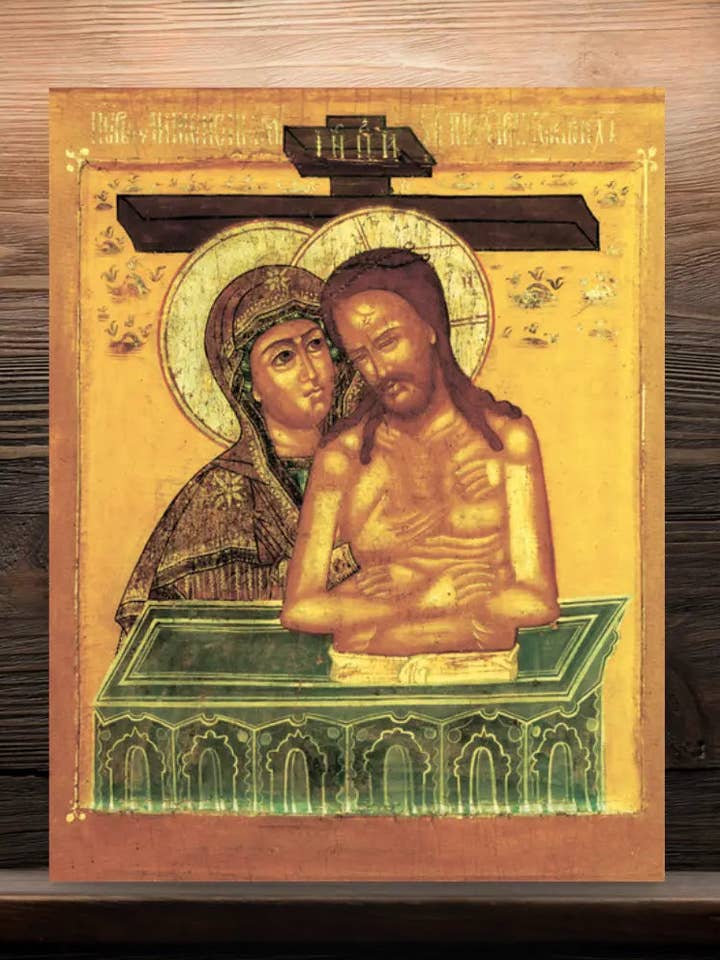 Icône de la Vierge Marie en lamentation Pietà « Ne pleure pas pour moi, Mère » Art mural religieux fait main pour la vente par Iconsofsaints