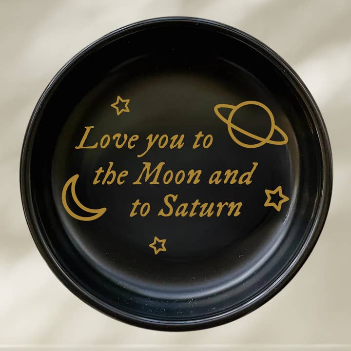 Plato de baratijas "Taylor te quiero hasta la luna y hasta Saturno" para venta al por mayor de Nearly June Design Co