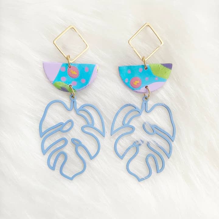 Valois Designs – Großhandel Ohrhänger – Tropical Waves Monstera Leaf Ohrringe3