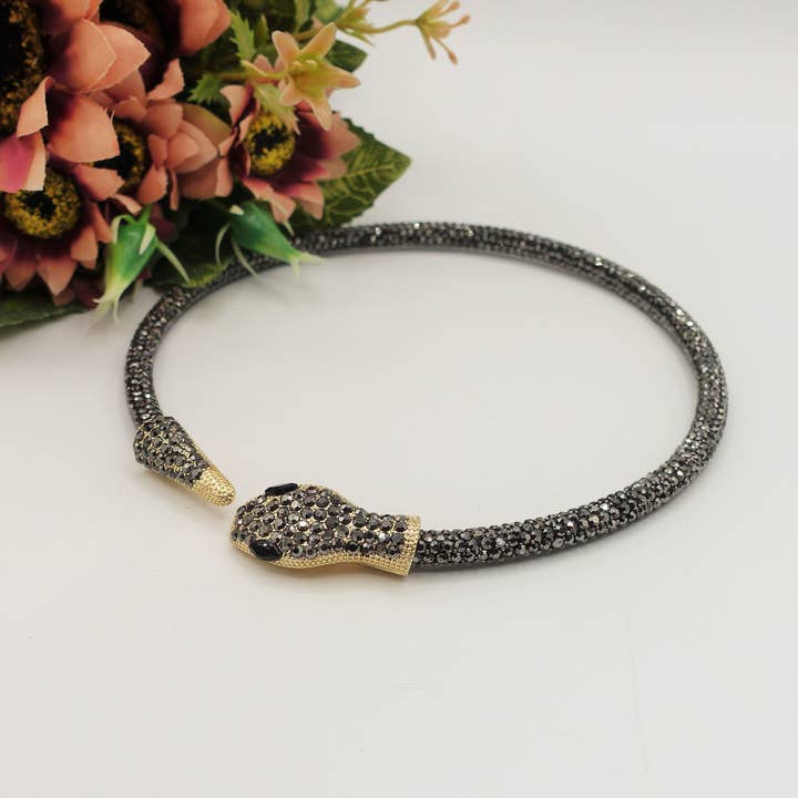 Daemon srls - Wholesale Choker/Collar - KAA CHOKER ~ Girocollo snodato a serpente con cubic zirconia