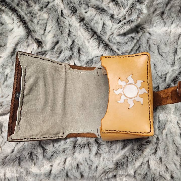 Crimson Knight Leatherworks LLC – Jogo de cartas por atacado – Estojo em forma de livro para deck Commander, MTG13