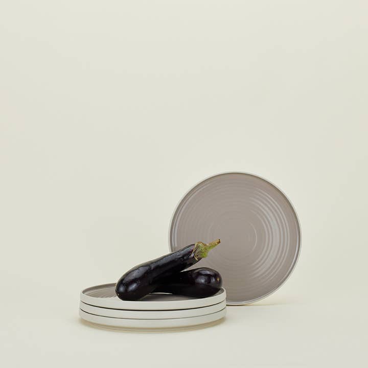 ESSENTIAL SPEISETELLER, 4-TEILIGES SET, HELLGRAU für den Großhandel von Hawkins New York