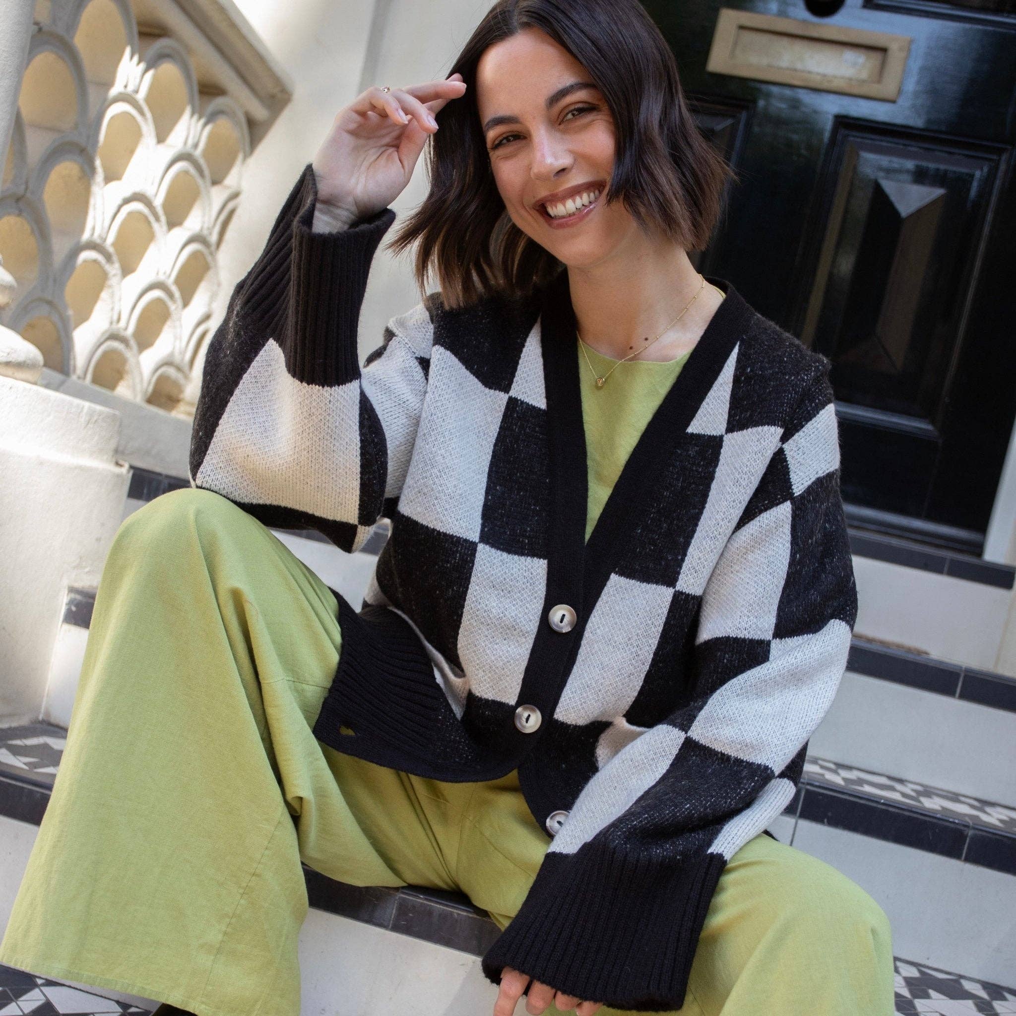 Cara & The Sky – wholesale Cardigan – Women’s – Candice Checked Oversized Chunky Cardigan - Black & White13