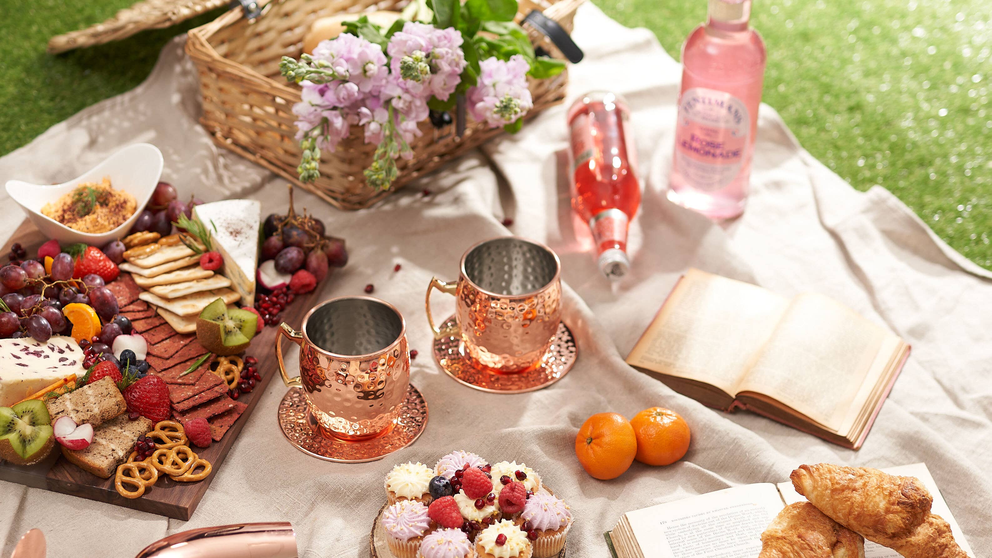 Oak & Steel - Wholesale Cocktail/Liquor Glass - 4 Moscow Mule Cocktail Mugs2