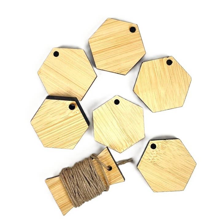 Étiquettes-cadeaux en bambou - Hexagone de 1,5" pour la vente par Floratrel
