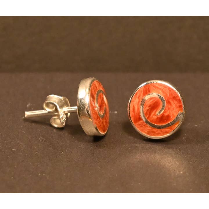 Handgemaakte Zilveren 950 Spiraaloorbellen met Koraal voor wholesale door Sinchi Warmi