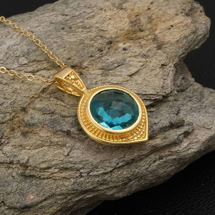 Blå Topas Tårdrop Elegans Guldpläterat Kedjehalsband för wholesale av El Joyero