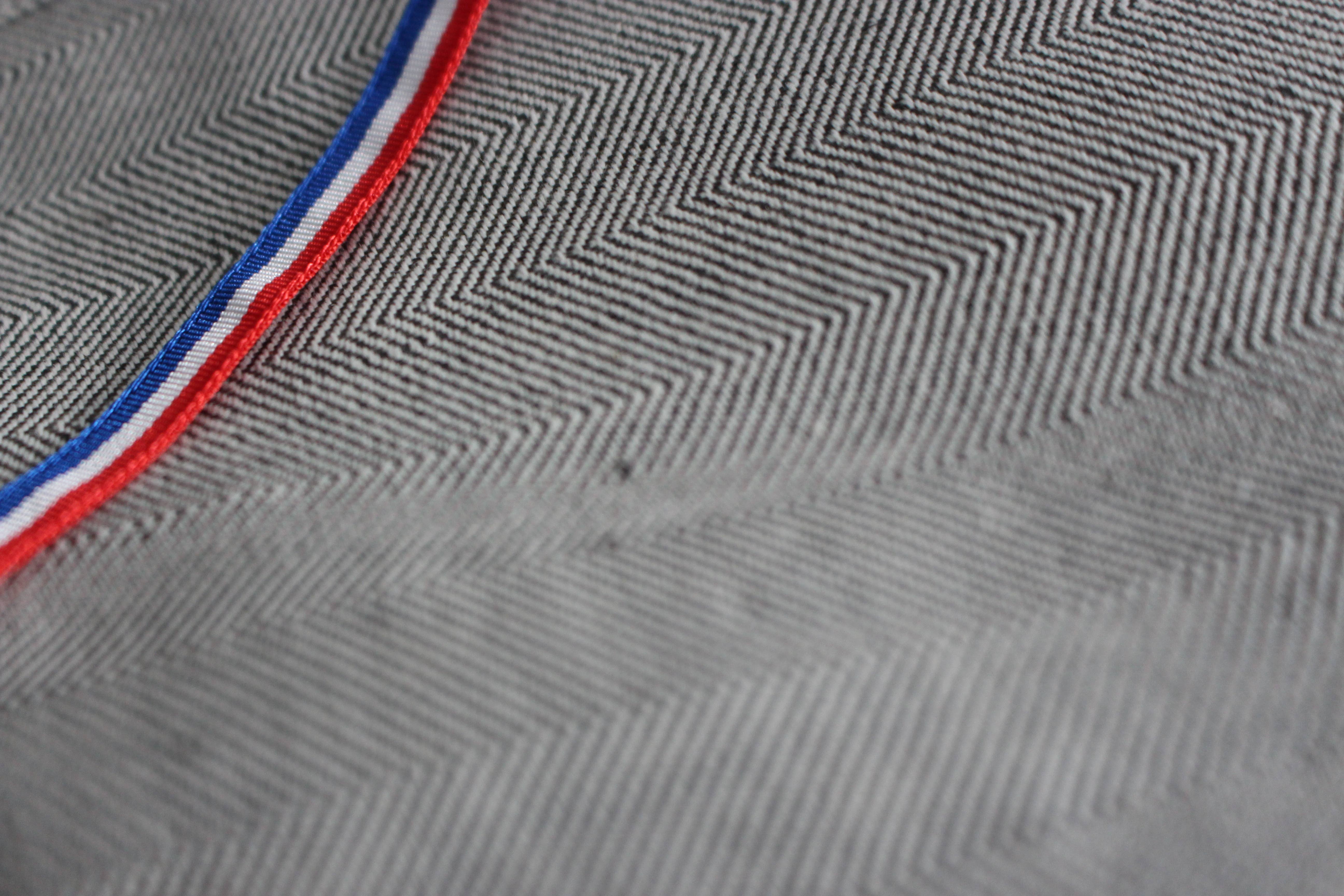 Dresseur de tables – Großhandel Geschirrtücher – HEN AU POT Geschirrtuch – 100 % Baumwolle0