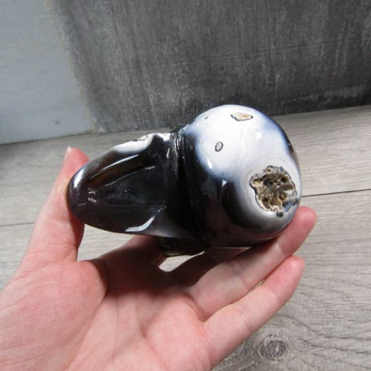 Keystone Crystals – Großhandel Spiritueller Stein/Kristall – Großer Edelstein-Schädel für Kristallfachgeschäfte und Geschenkeläden2