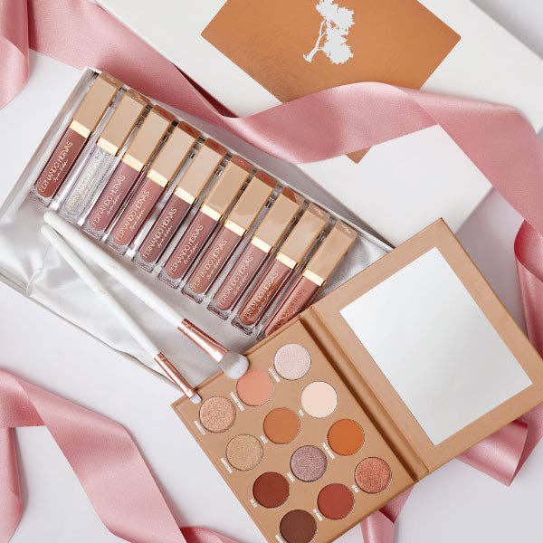 The Ultimate Nude Collective Beauty Box for wholesale by Silk oil of Morocco